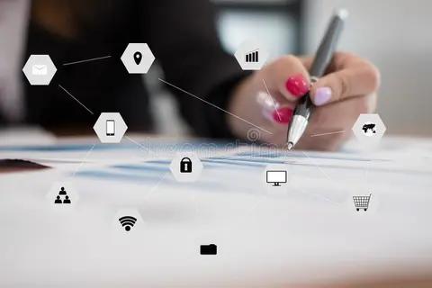 纯油、混动、增程、插混、纯电有什么区别？它们都有哪些优缺点？