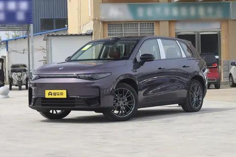 15万买中型SUV，零跑C10和极狐阿尔法T5谁更值？