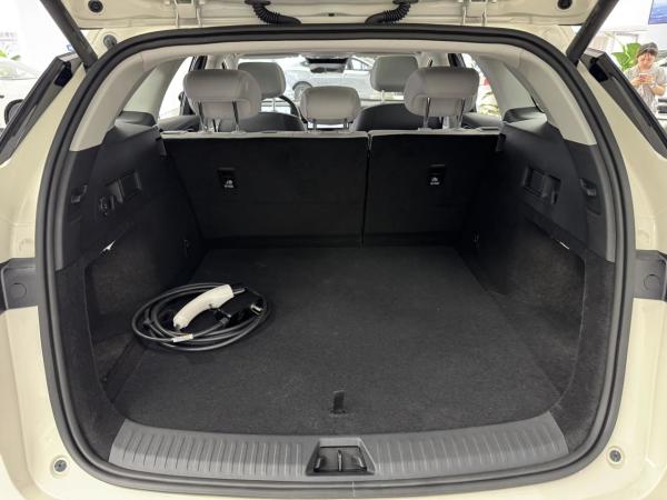 海豹06后备箱在常规状态下的容积为650L