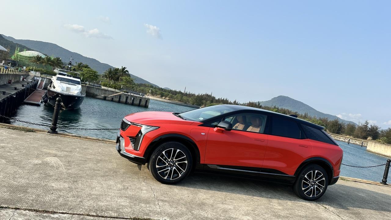 试驾凯迪拉克IQ傲歌：突破传统豪华，也不盲从新势力_太平洋号