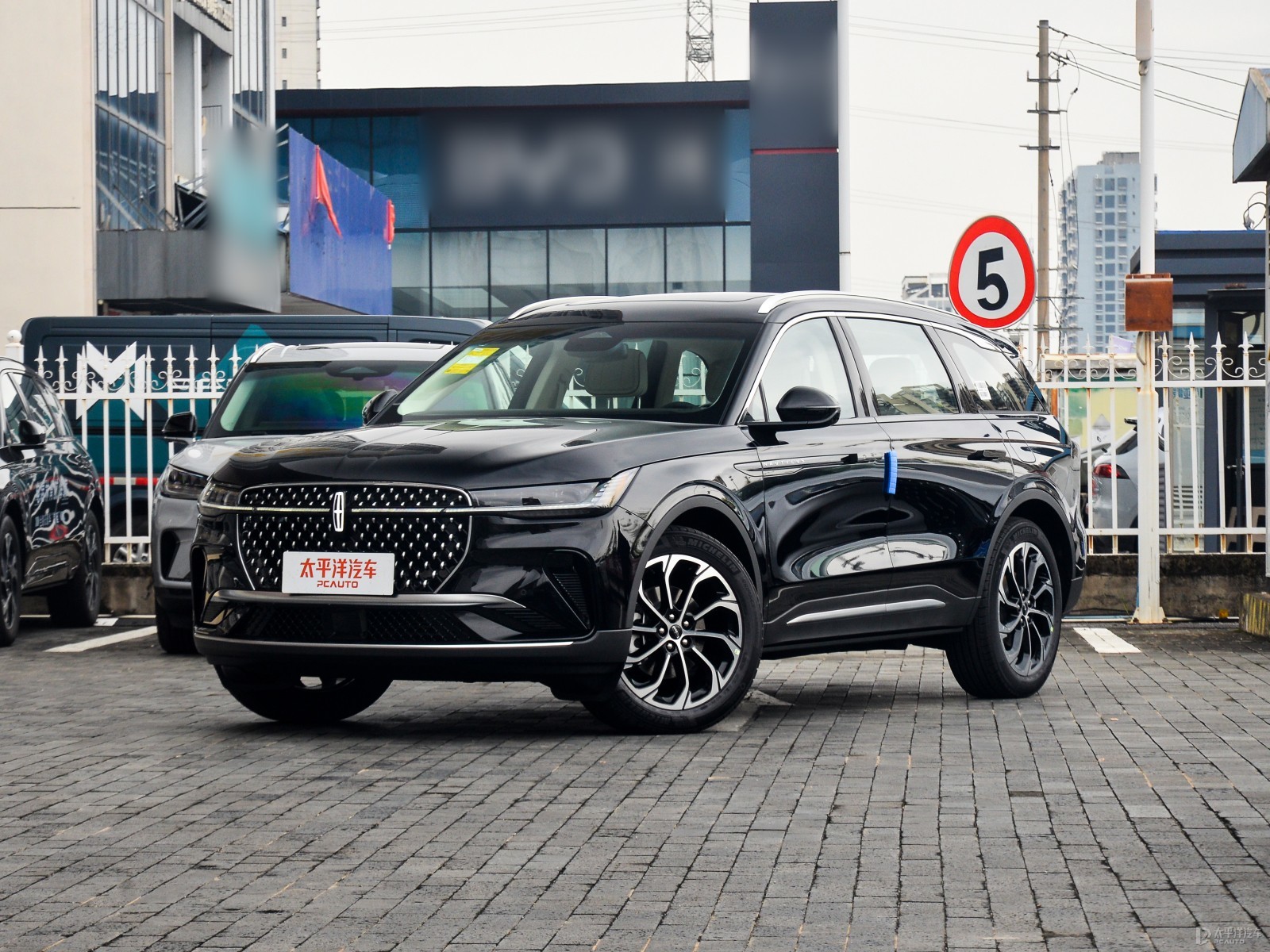 林肯航海家的实际油耗与官方标注油耗差距大吗?