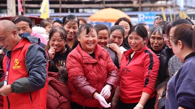 打糍粑、拉力赛……独山基长镇这场“村趣”活动让新春充满烟火气