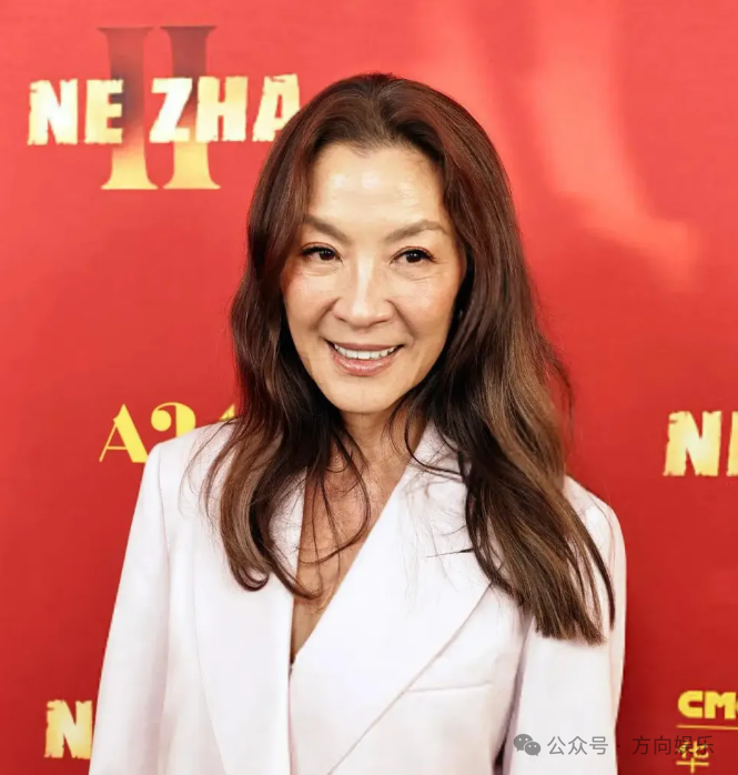 奥斯卡影后杨紫琼怒撕好莱坞:你们的偏见,我用 30 年硬刚成勋章