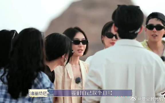 看着他们在最熟悉的时候突然分离，真的崩不住