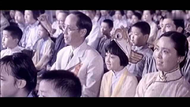 电影《城南旧事》插曲《送别》 长亭外，古道边，芳草碧连天... 音乐学人