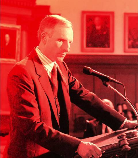 闻香识女人，以前看片名觉得不怎样后来发现真的好看