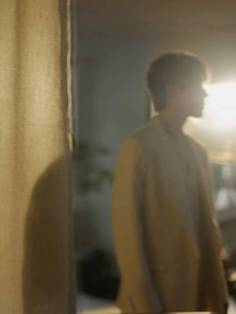 邓为获赞大陆颜值标杆，粉丝盛赞其出众外貌