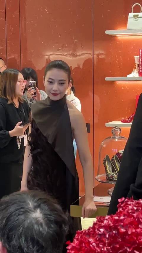 高圆圆，曾经的女神啊