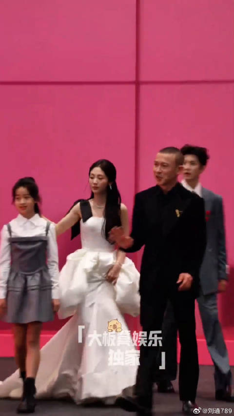 黎明已至，黑暗终将受到惩罚 《暗夜与黎明》 剧组来咯 聂远 聂子一