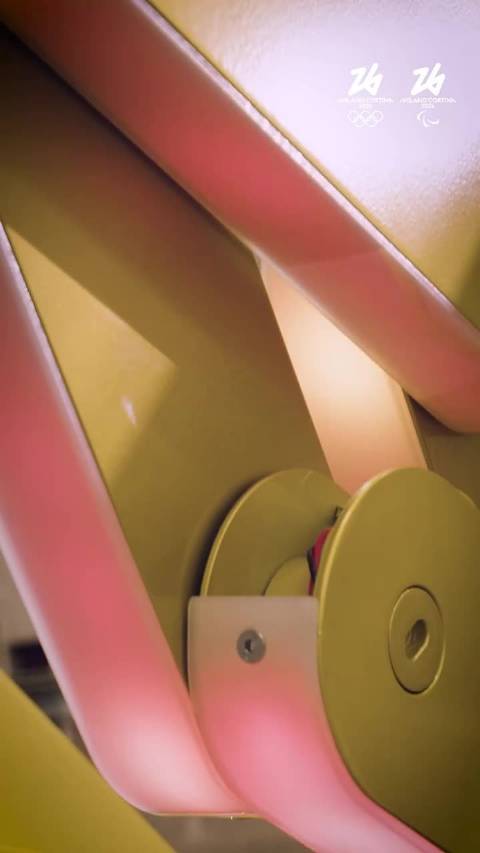 米兰冬奥会首创双主火炬同步点燃