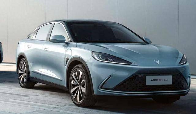 首批L3级自动驾驶车型获准入许可 北汽新能源等车企开启量产应用新篇章