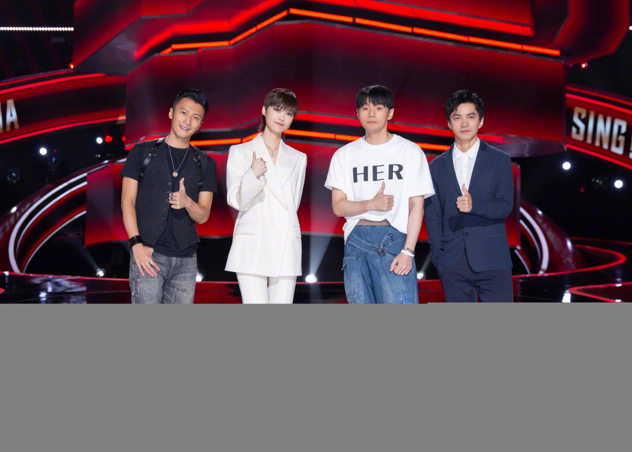 李宇春担当《好声音》导师后，能力遭网友质疑，被吐槽没有资格_中国_节目_音乐