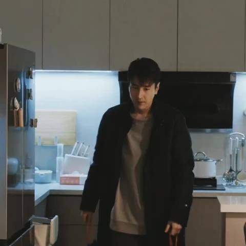 赵又廷颊侧肌抖动戏份展现角色无力感