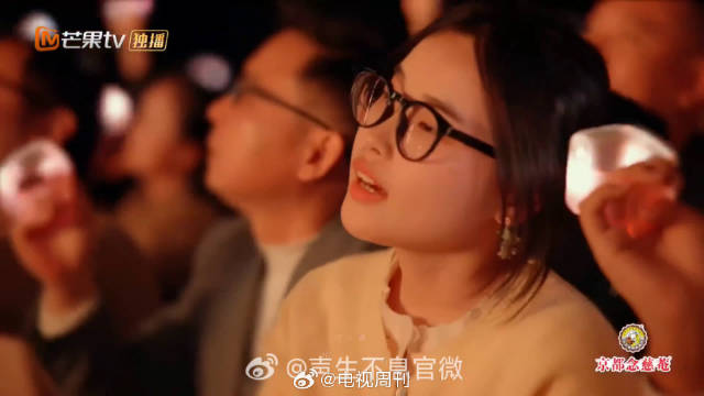 听李佳薇王赫野唱《夏洛特烦恼》，瞬间被拉回那些热烈的时光里！