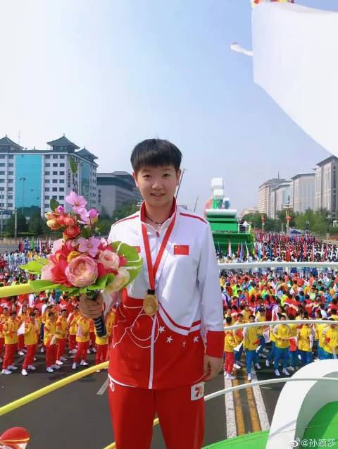 19岁孙颖莎绝境逆转伊藤美诚，助中国女团九连冠