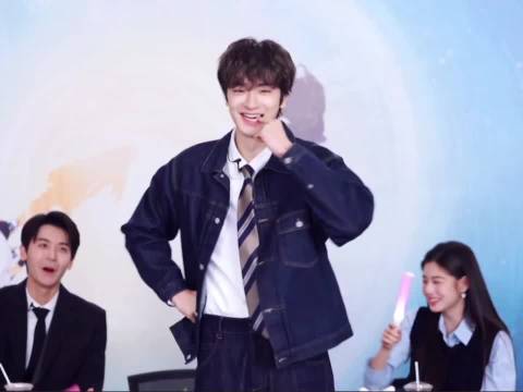 林一跳overdrive后害羞跑开