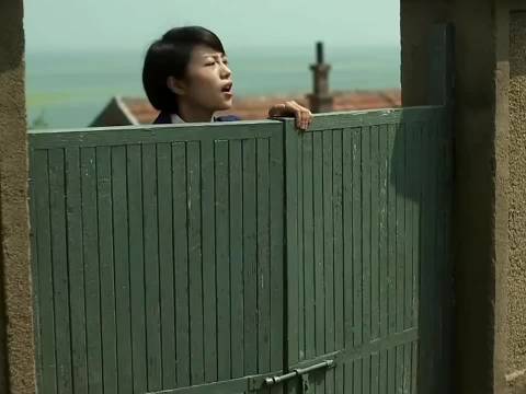 父母爱情：亚宁前脚到家，德福后脚就打来电话，果然最宠小女儿