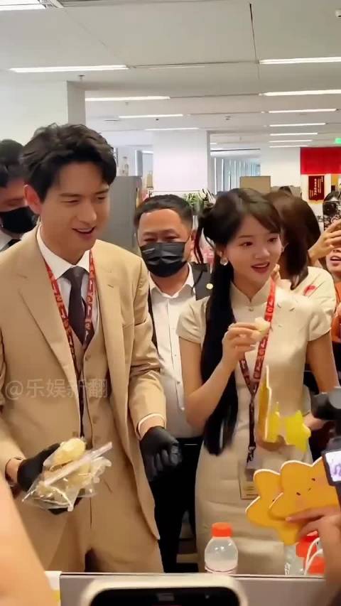 李现杨紫陈立农刘芮麟展现神仙友谊