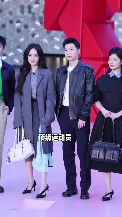 顶级运动员闯进时尚圈，马龙气场不输顶流，王楚钦话题度断层领先 樊振东