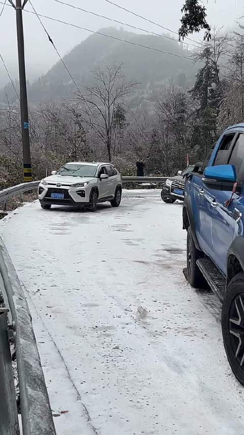 什么时候日系车这么强了？山猫瞬间变山鼠