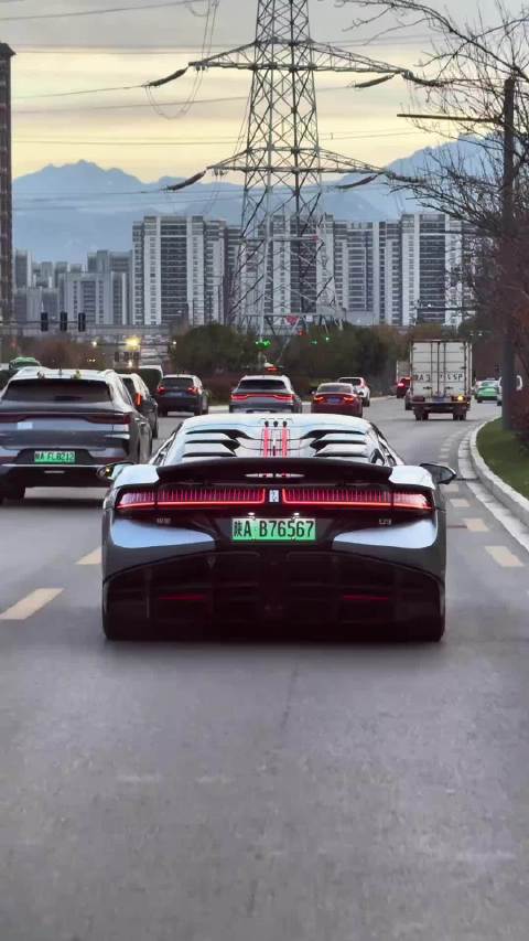 迪子这悬架有点东西啊