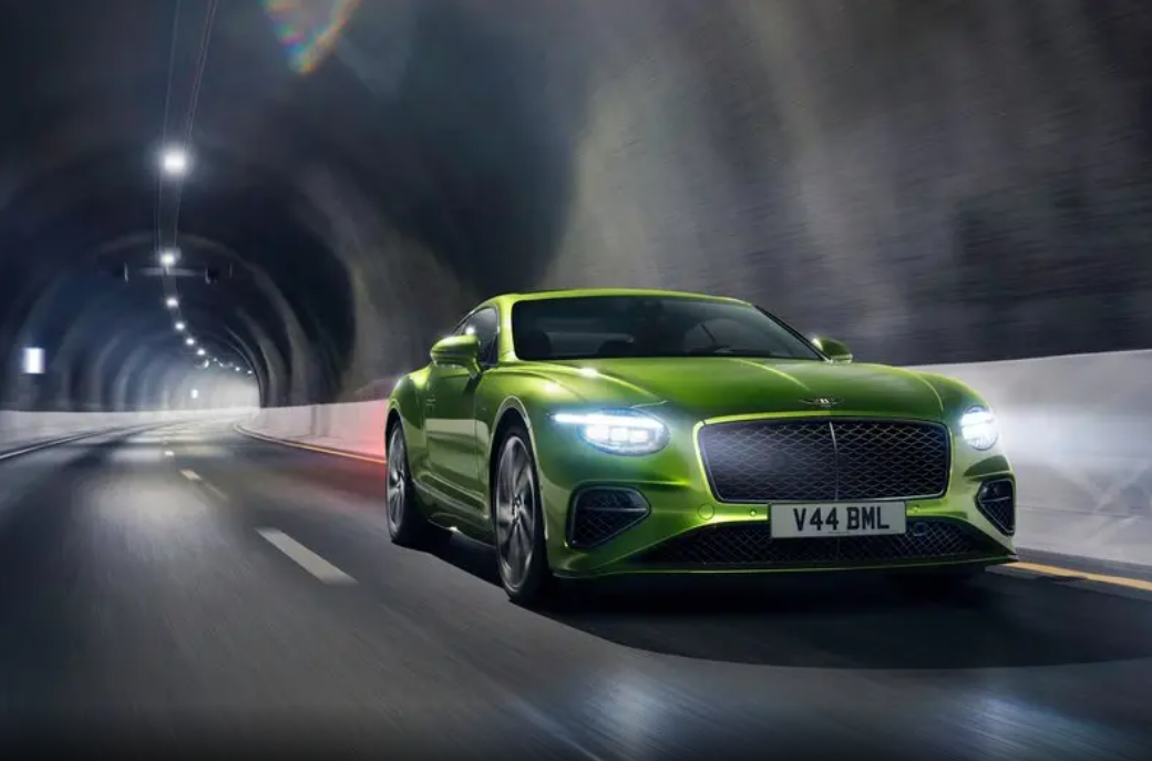 售331.2万元起,“零百”加速3.2秒,宾利欧陆PHEV插混版来袭