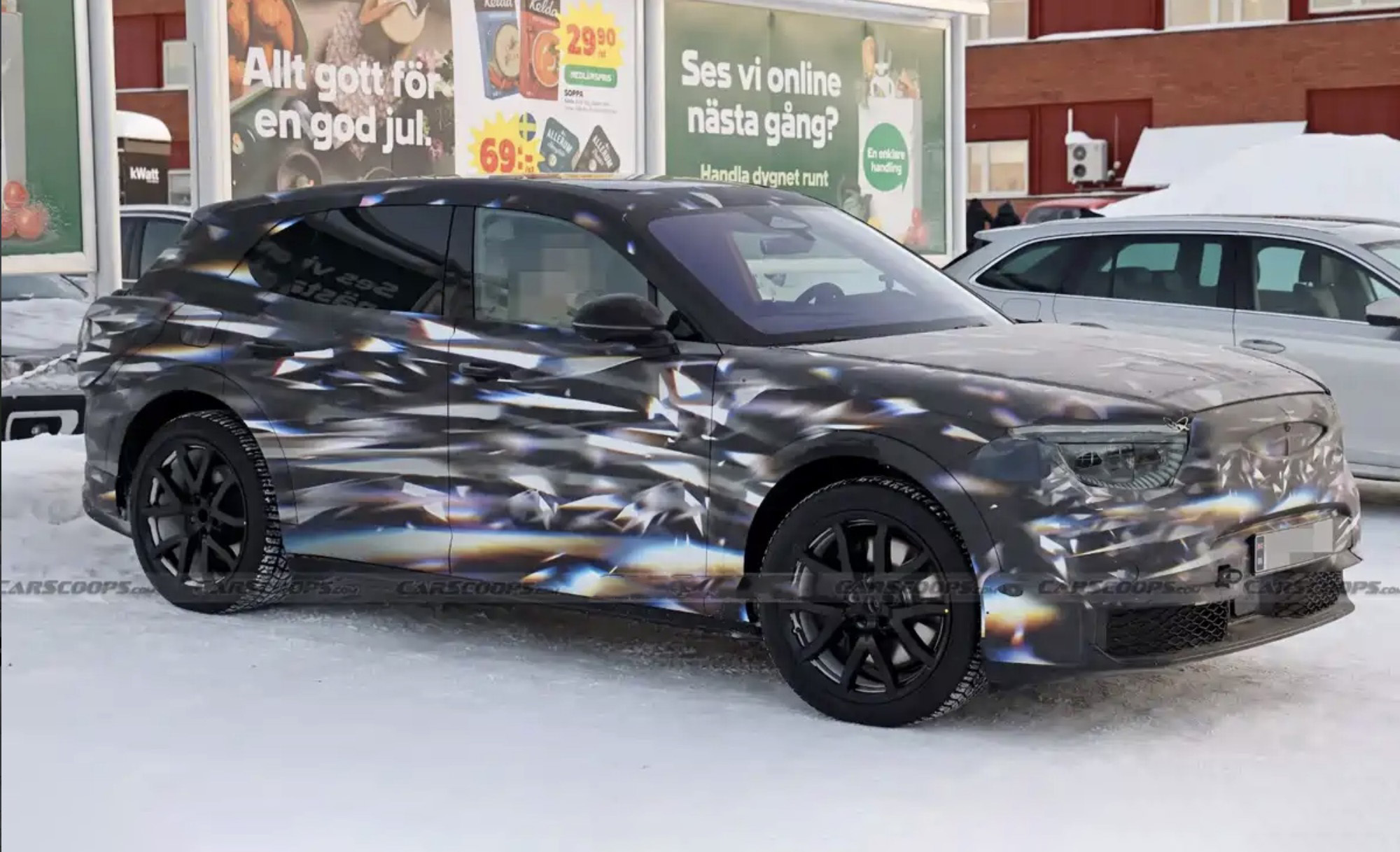 宾利全新纯电SUV谍照曝光,主打城市定位,计划2026年发布