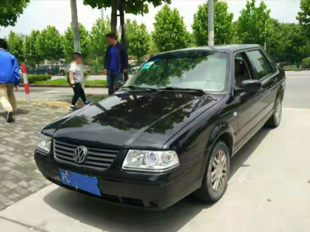 十年老车别盲目报废!2025新规下能开不能开,看3个部位就有数