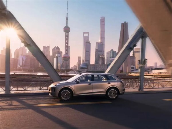 新产品矩阵加快推进“上汽方案”，全面深化改革显成效