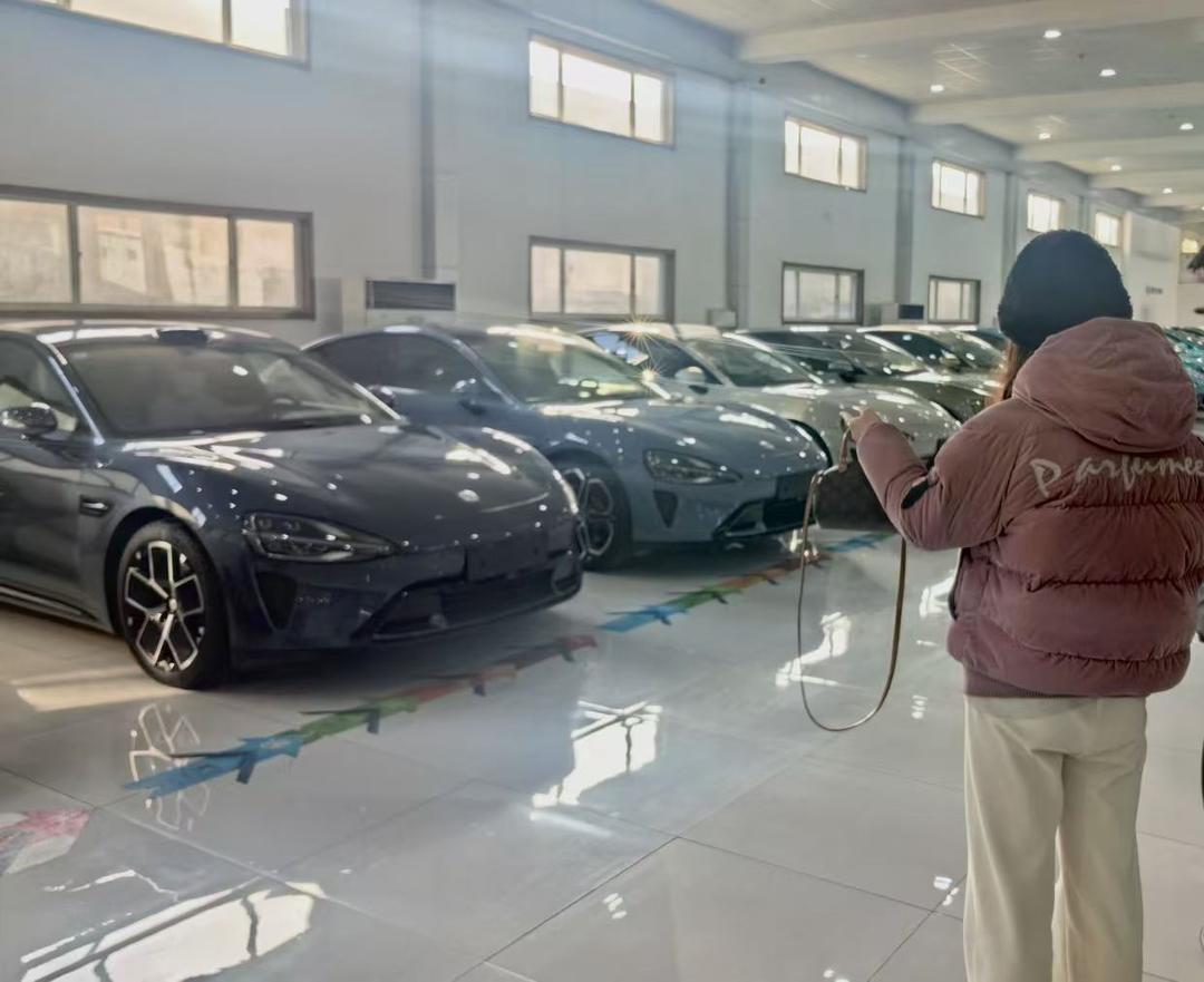 果然财经｜开了一年半的车折损10万，小米二手车崩了？