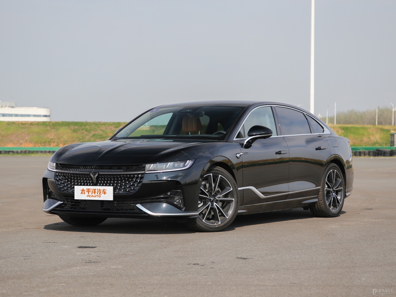 岚图追光刹车距离是多少