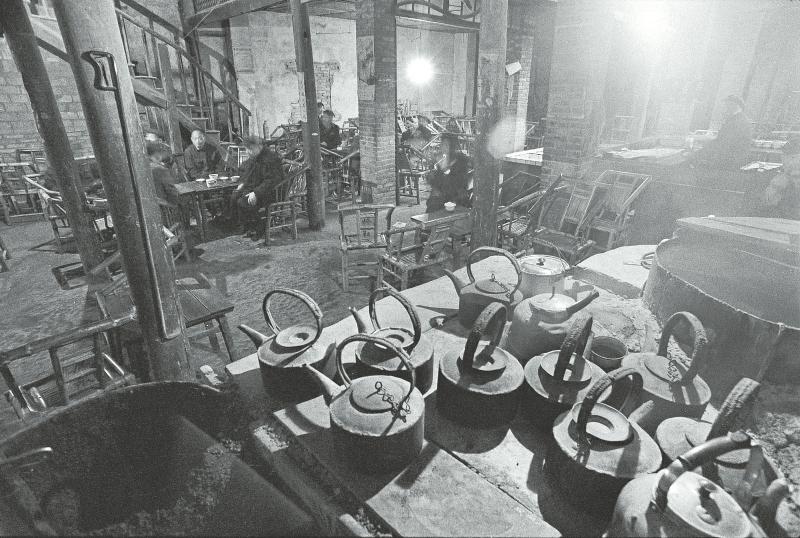 在成都茶馆看见百年城和人