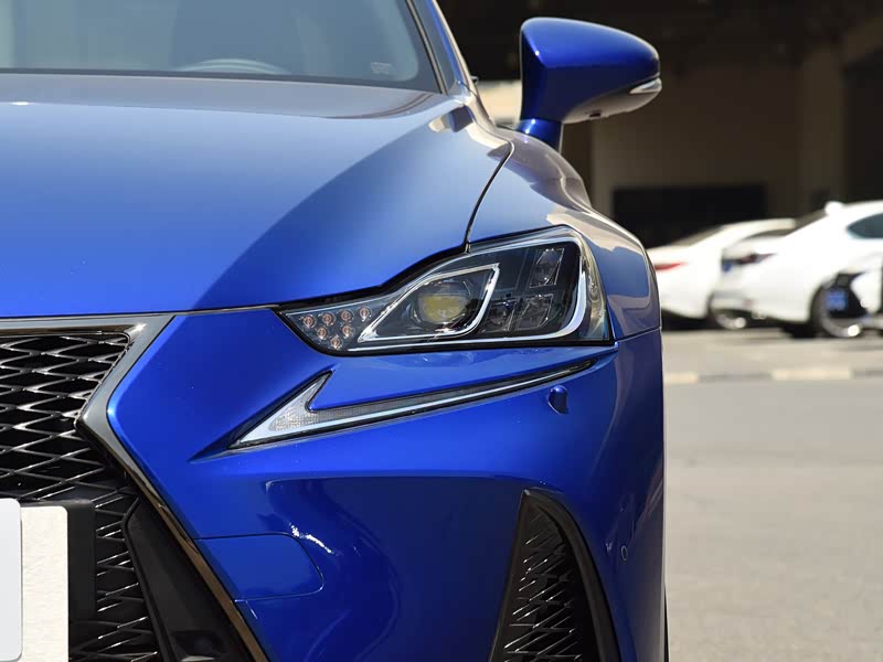 汽车主动安全系统能完全避免事故发生吗?