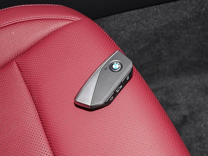 2026年宝马5系落地价是多少?购车补贴全解析