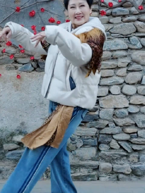 凯丽黄山店村随乐摇摆,乡约食光1月24日北京卫视播出