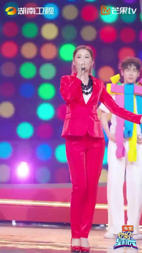 Twins复刻了20年前的春晚舞台