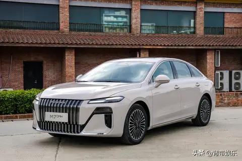 2000公里续航实力派！荣威M7 DMH如何解决里程焦虑？