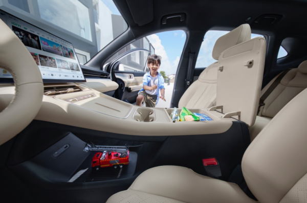 五菱星光S五菱星光以六环高强度钢构建车身骨架