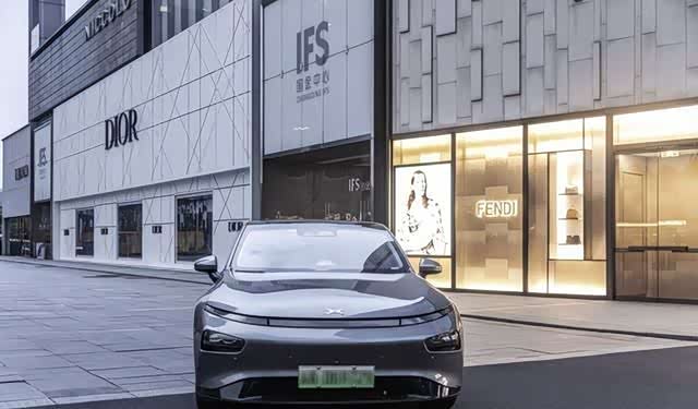 订阅服务愈演愈烈,新势力的OTA升级才是真香