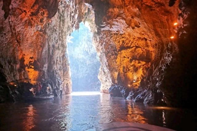我国十大溶洞自然景点，都去过才不留遗憾，你去过几个？
