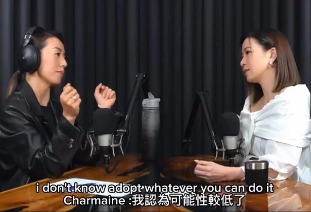 佘诗曼接受好友采访