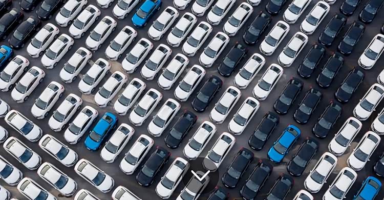 全年又将倒闭约1500家传统4S店，真的没人买油车了！