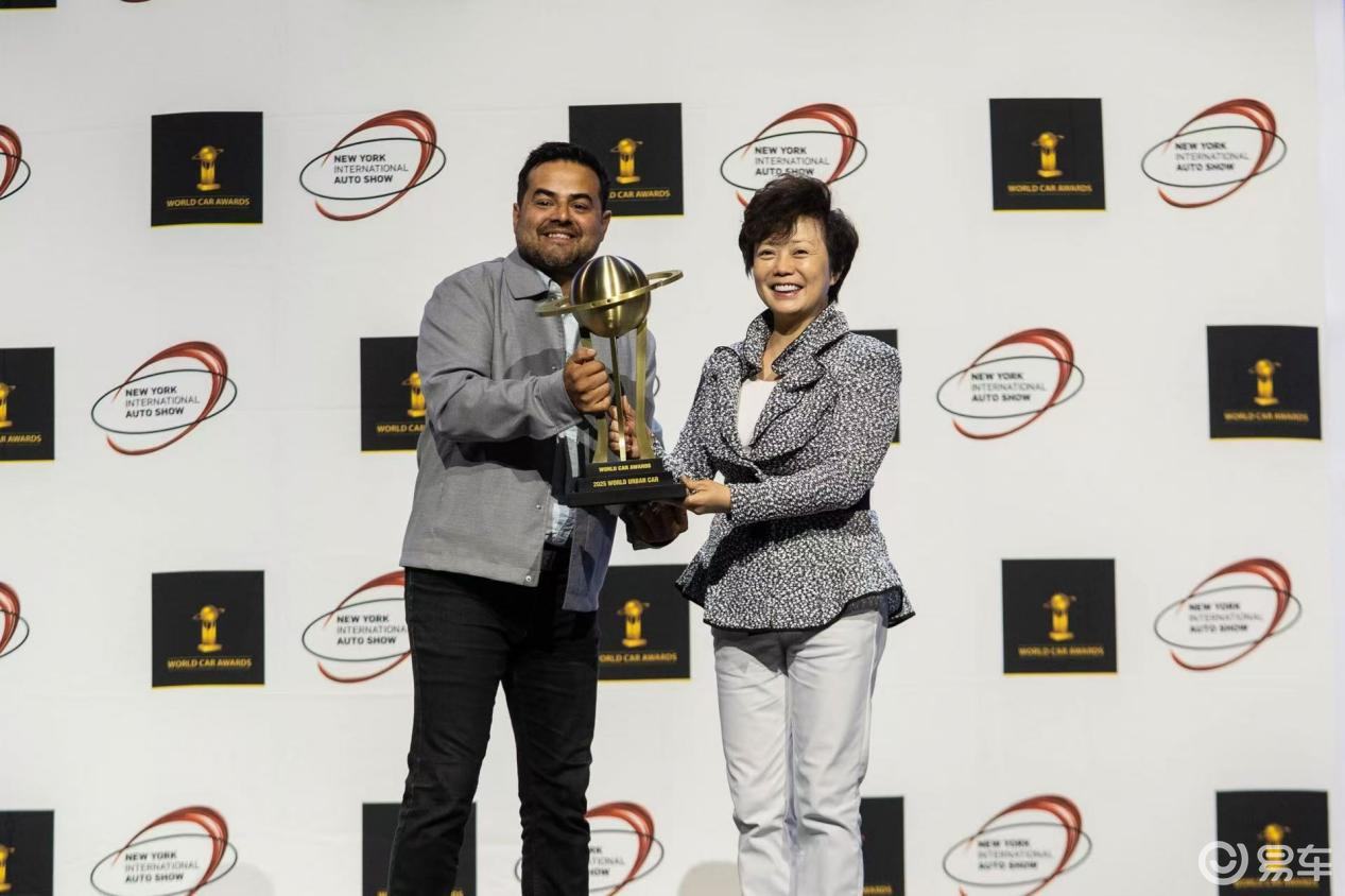 汽车届“奥斯卡”，比亚迪海鸥获奖，女总裁评选年度人物