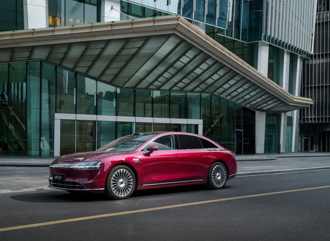 享界S9增程版豪华配置解析，30万级豪华轿车市场大洗牌?