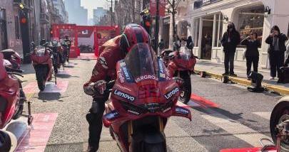 炫酷赛车亮相海派石库门建筑群 拉开上海市中心城区时尚迎新春序幕