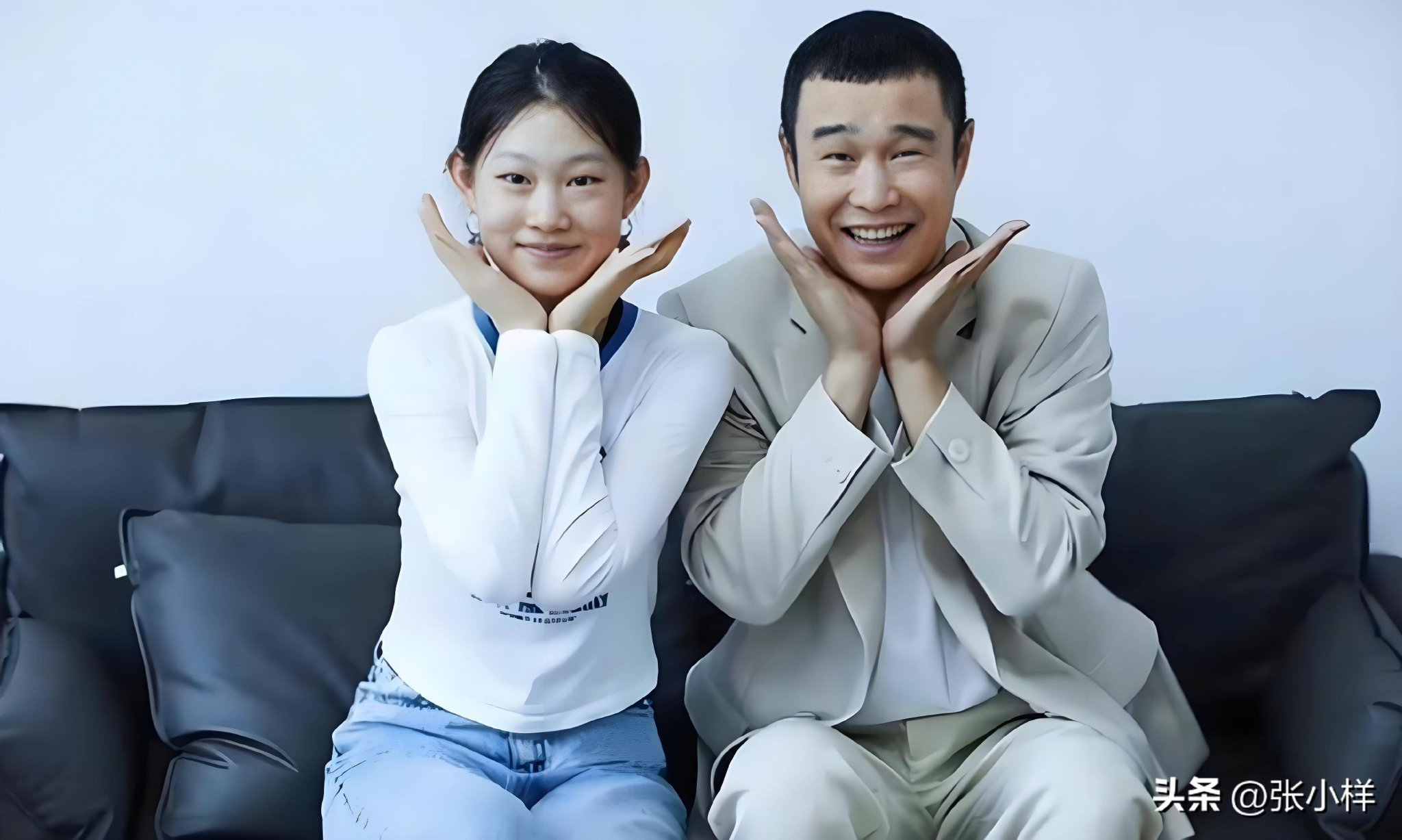 小沈阳夫妇带女儿和朋友聚餐,沈佳润现在发展的怎样了?