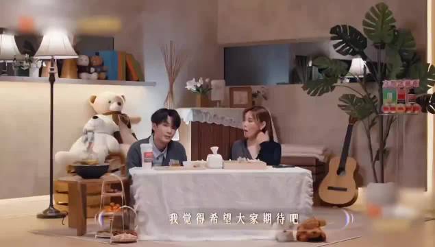 哈哈哈哈哈野子你别太逗了没错就是我们“钢肺女王”李佳薇！