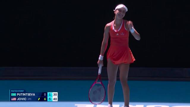 18岁约维奇首进大满贯8强，美国新星创职业生涯新高