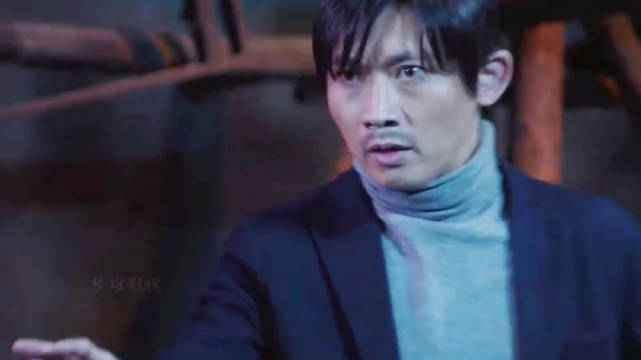 废弃隧道惊现真枪众人吓逃