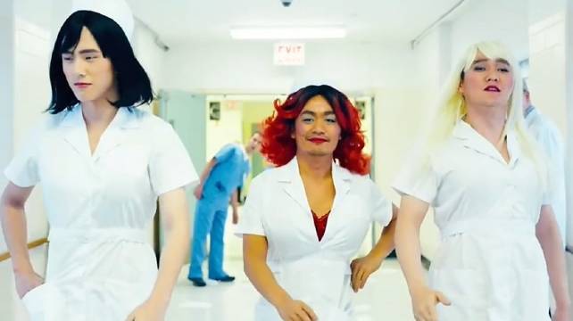 唐探2王宝强刘昊然肖央换装名场面爆笑